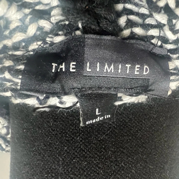 Black and White Open Sweater Size Large - Picture 4 of 5